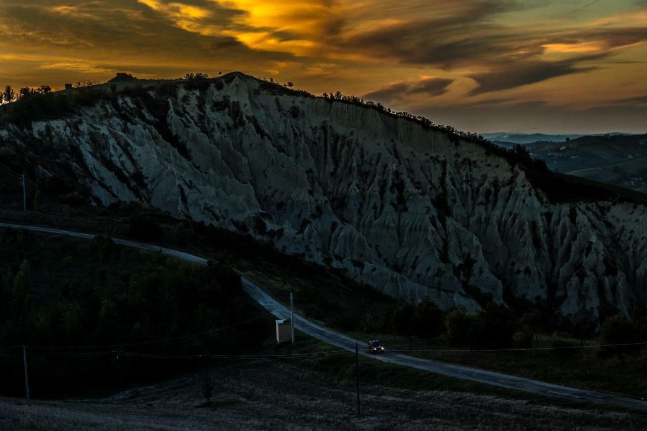 Agriturismo Terra Dei Falchi Castilenti Екстер'єр фото